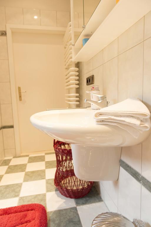 Ferienwohnung Burg Eltz Treis-Karden Habitación foto
