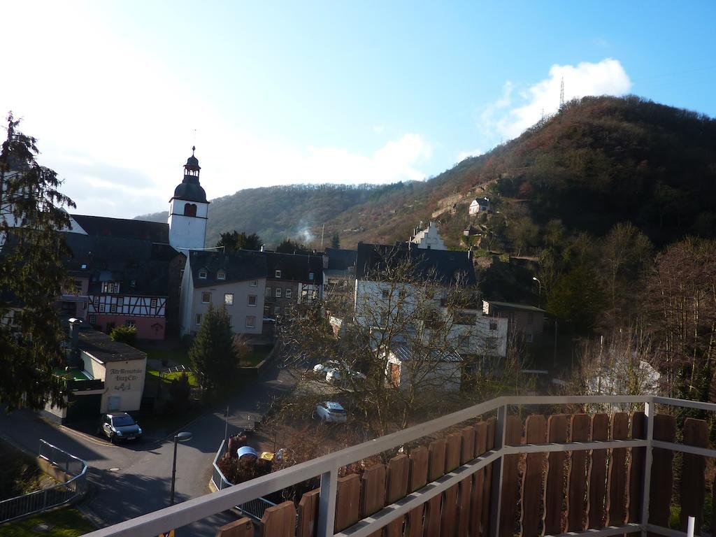 Ferienwohnung Burg Eltz Treis-Karden Habitación foto