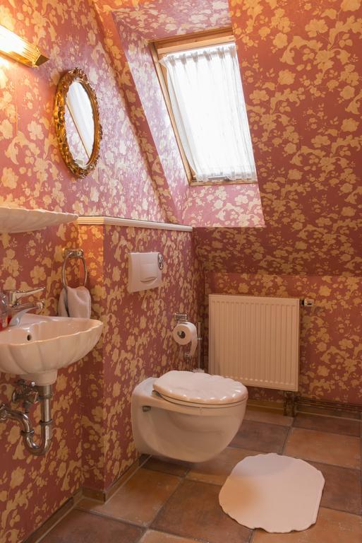 Ferienwohnung Burg Eltz Treis-Karden Habitación foto